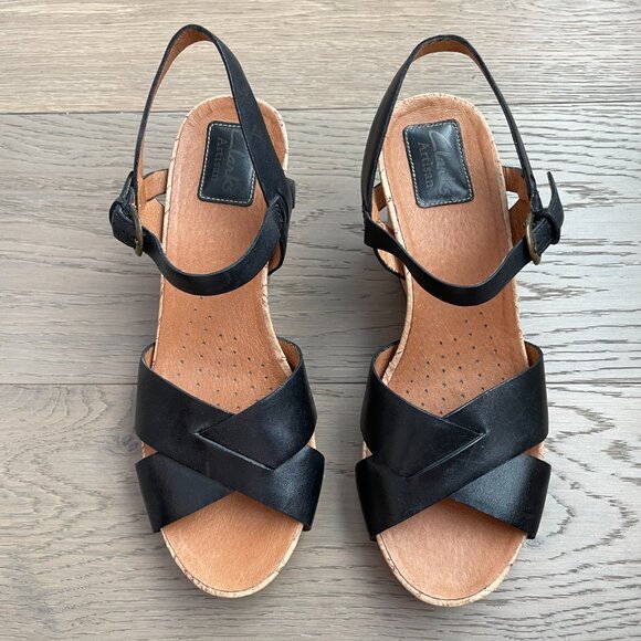 Clarks Artisan Active Air 3" Heel Wedge Leather Sandals Black + Tan Sz 8M - Picture 10 of 10